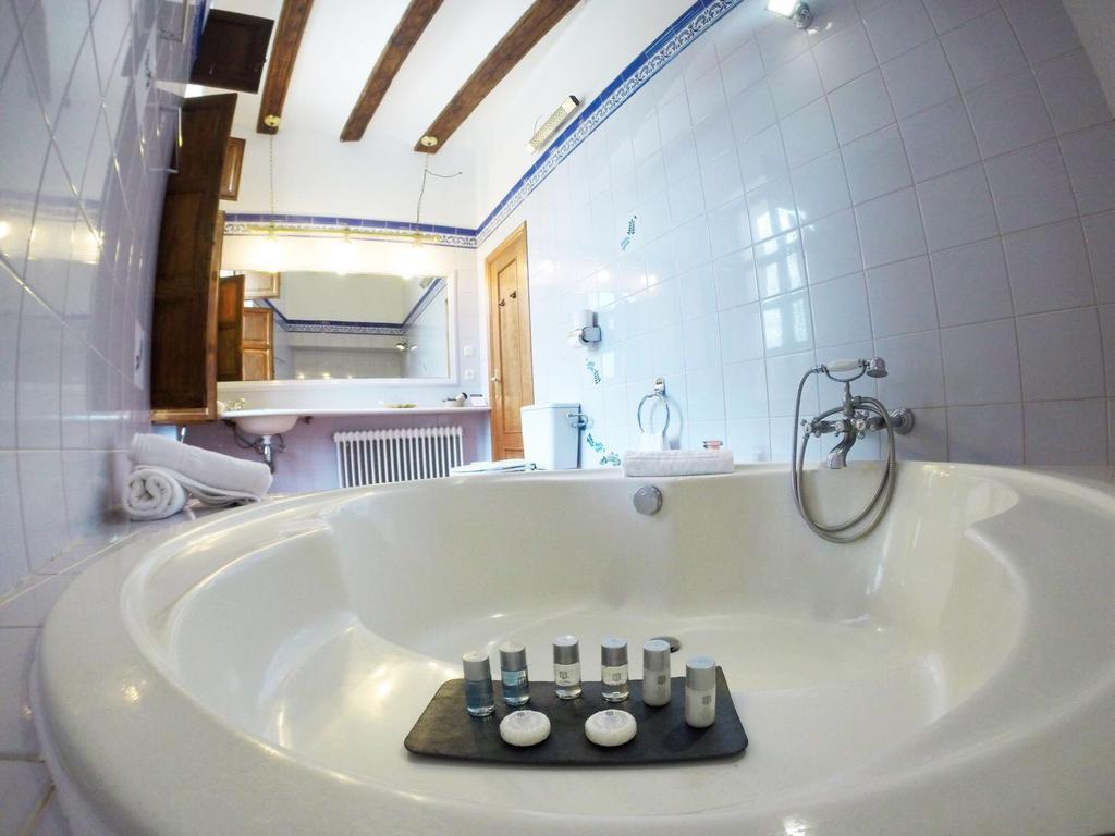 Hospederia Virgen De La Fuente Hotel Penarroya De Tastavins Luaran gambar